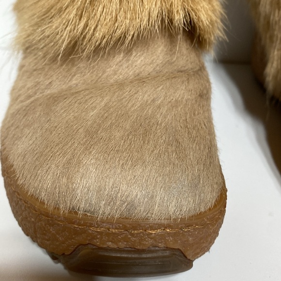 Pajar Goat Fur Boots with Leather Top Designs - Picture 11 of 17